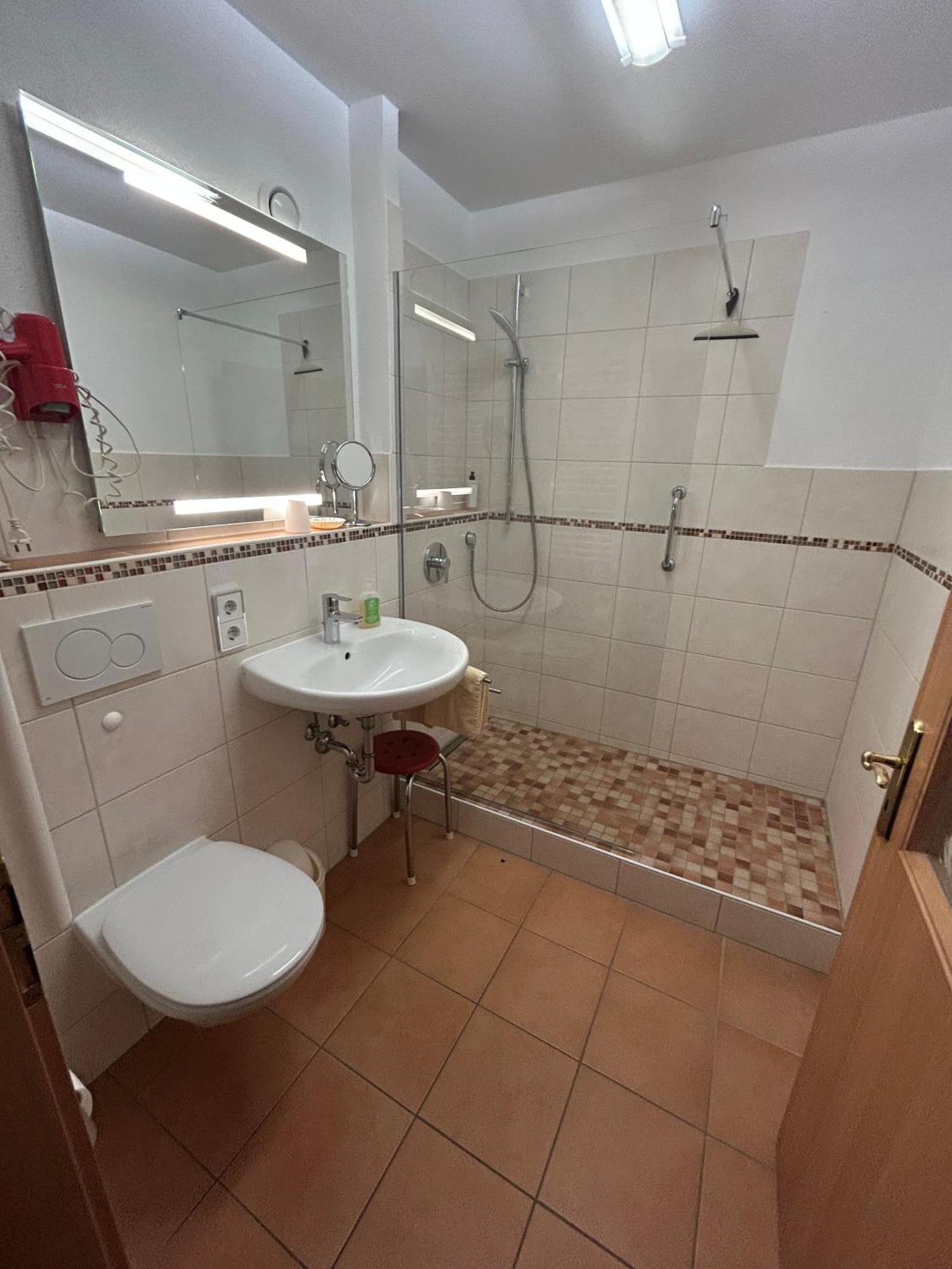 Hotel Garni Hubertushof Bad Füssing Zewnętrze zdjęcie