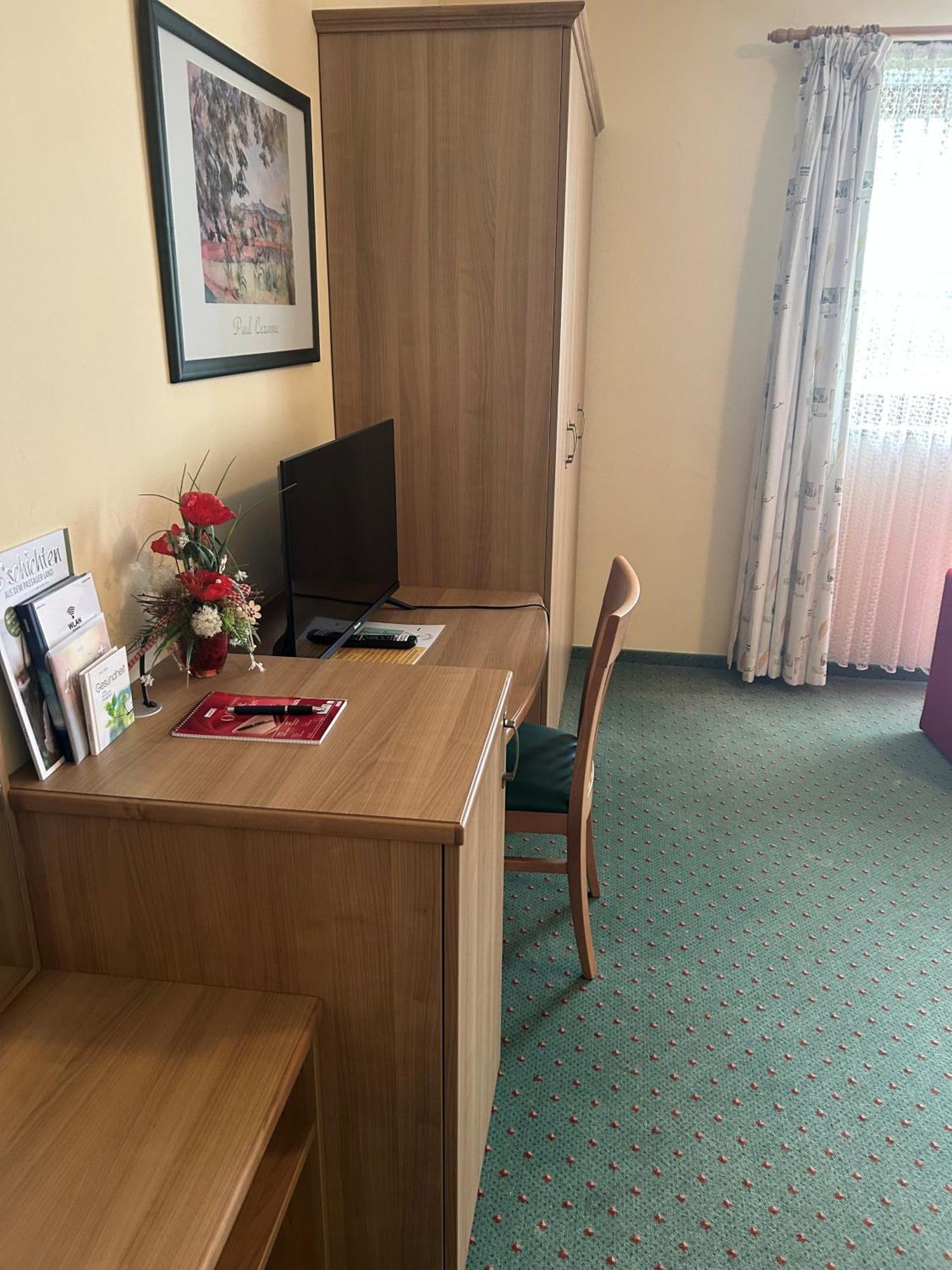 Hotel Garni Hubertushof Bad Füssing Zewnętrze zdjęcie
