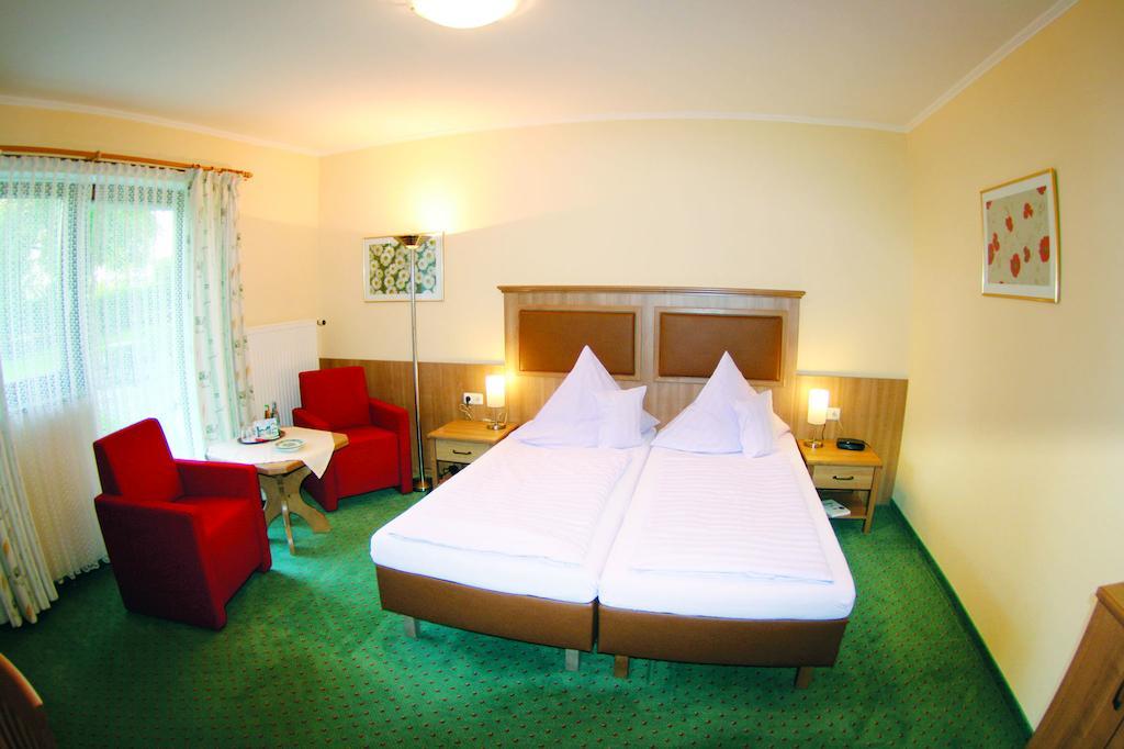 Hotel Garni Hubertushof Bad Füssing Pokój zdjęcie